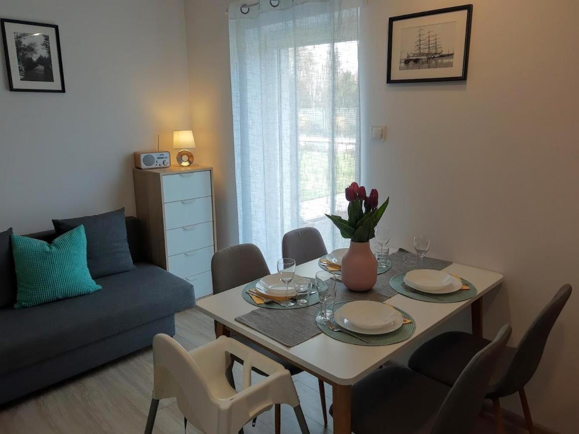 Blekit Apartamenty Przy Jastrzebiej Mieroszyno Bagian luar foto