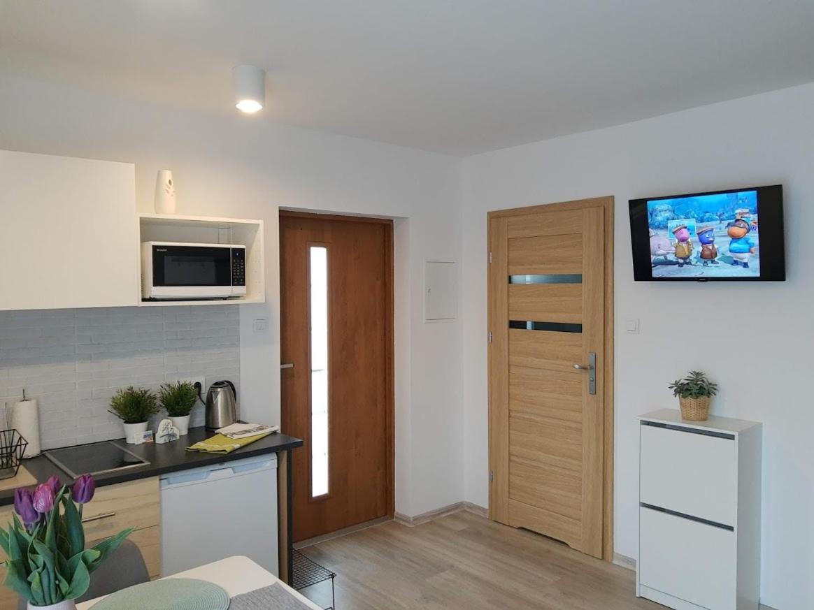 Blekit Apartamenty Przy Jastrzebiej Mieroszyno Bagian luar foto