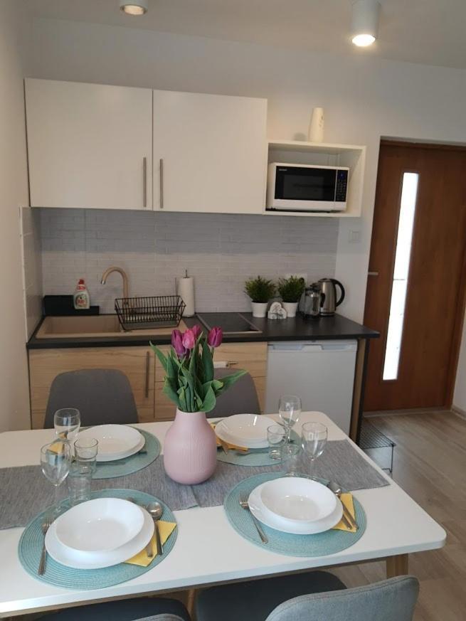 Blekit Apartamenty Przy Jastrzebiej Mieroszyno Bagian luar foto